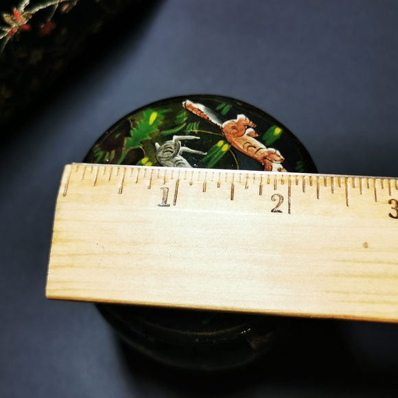 Hand Painted Lacquer Box / Jar with Lid ~  Animals - Picture 10 of 10